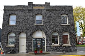 Front of St. Helens City Hall building 